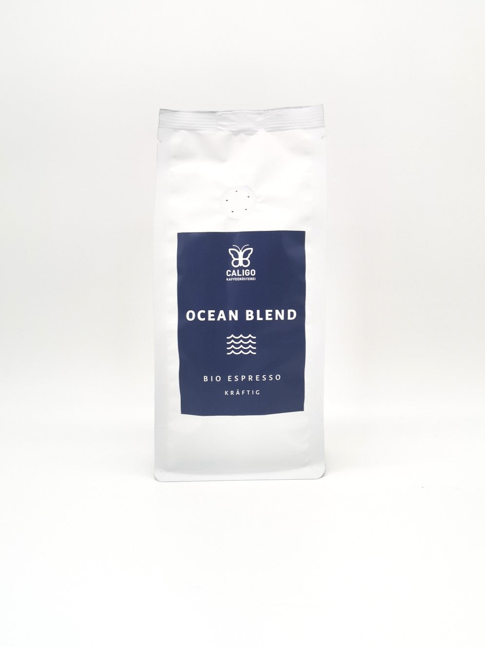 Ocean Blend Bio Espresso Projektkaffee der Caligo Kaffeerösterei in weißer Kaffeetüte