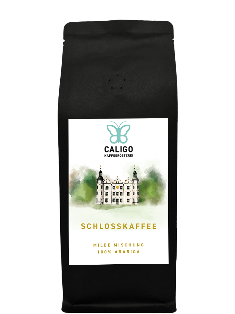 Schlosskaffee, Filterkaffee von der Caligo Kaffeerösterei in einer schwarzen Kaffeetüte
